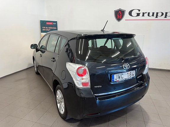 Toyota Verso 13 of 18