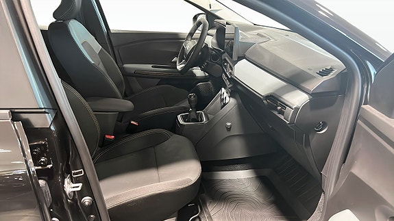 Dacia Sandero 3 of 9
