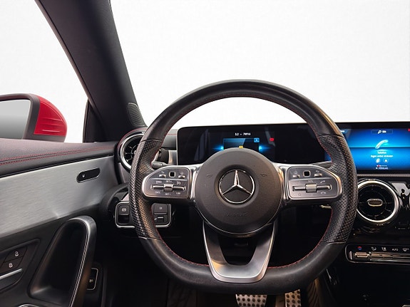 Mercedes-Benz CLA200 12 of 30
