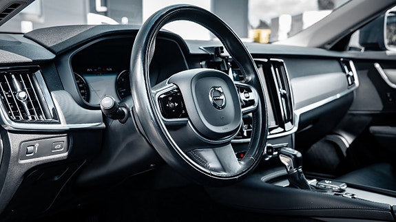 Volvo V90 Cross Country 9 of 24