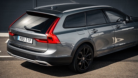 Volvo V90 Cross Country 24 of 24