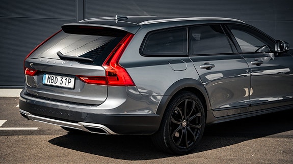 Volvo V90 Cross Country 23 of 24