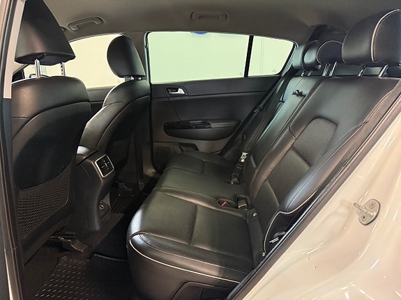 Kia Sportage 17 of 21