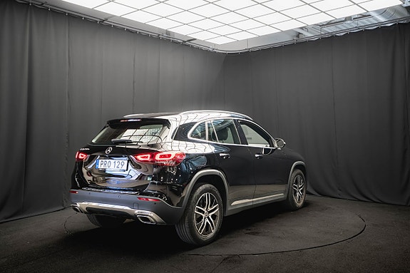 Mercedes-Benz GLA250 e 7 of 20