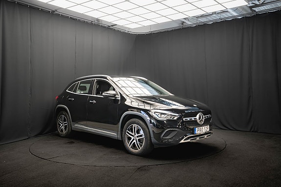 Mercedes-Benz GLA250 e 5 of 20