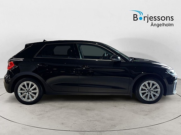 Audi A1 2 of 14