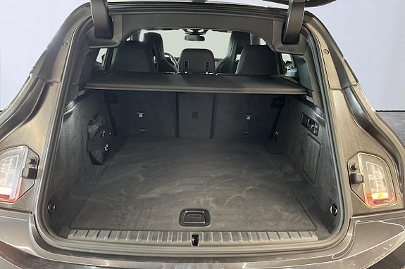 BMW iX 21 of 23