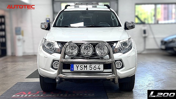 Mitsubishi L200 3 of 24