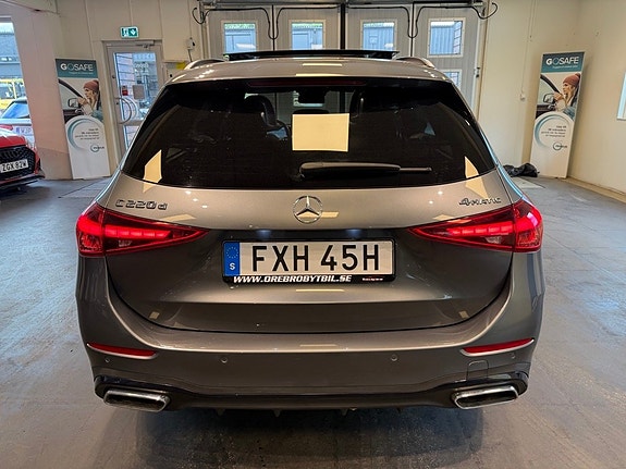 Mercedes-Benz C220 d 30 of 30