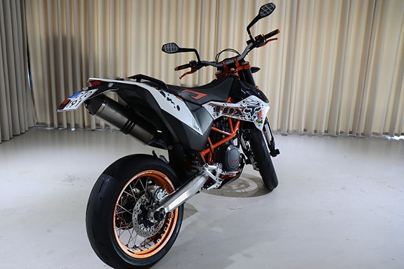 KTM 690 SMC R ABS Akrapovic 650 mil 8 of 17