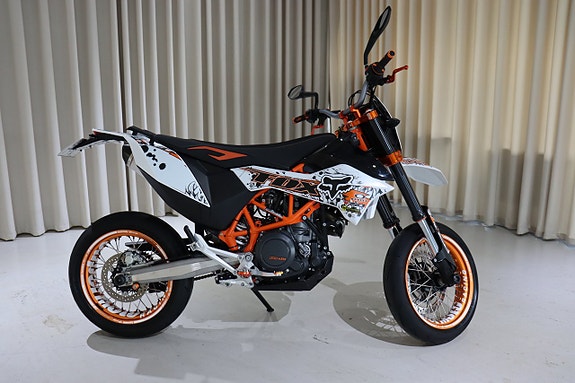 KTM 690 SMC R ABS Akrapovic 650 mil 9 of 17