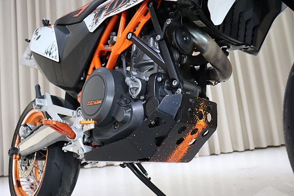 KTM 690 SMC R ABS Akrapovic 650 mil 13 of 17