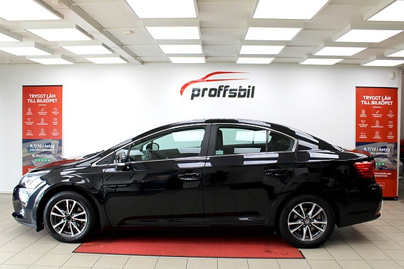 Toyota Avensis 2 of 22