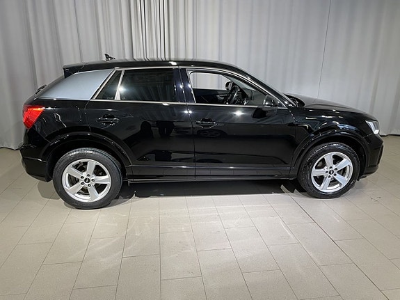 Audi Q2 4 of 19