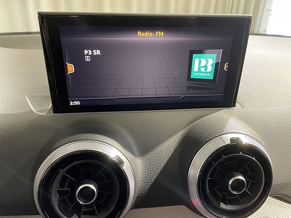 Audi Q2 15 of 19