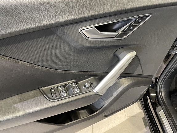 Audi Q2 19 of 19