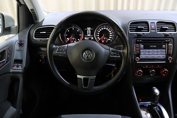 Volkswagen Golf VI 19 of 24
