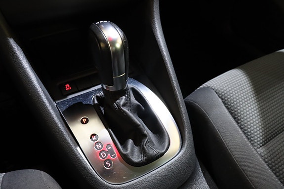 Volkswagen Golf VI 21 of 24