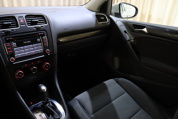 Volkswagen Golf VI 22 of 24