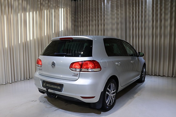 Volkswagen Golf VI 12 of 24