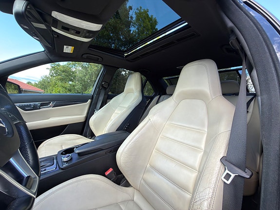 Mercedes-Benz C63 11 of 11