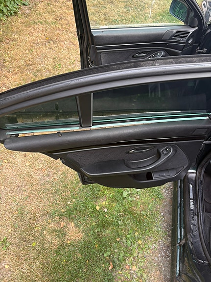 BMW 523i 19 of 20