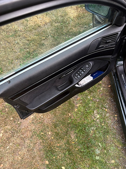 BMW 523i 17 of 20