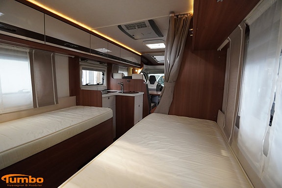 LMC T712 2xAC Alde Solcell 14 of 21