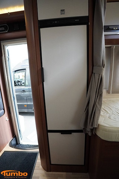 LMC T712 2xAC Alde Solcell 8 of 21