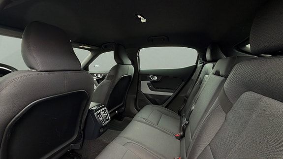 Polestar 2 12 of 30