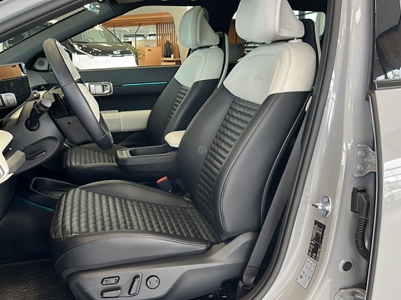Kia EV4 8 of 22