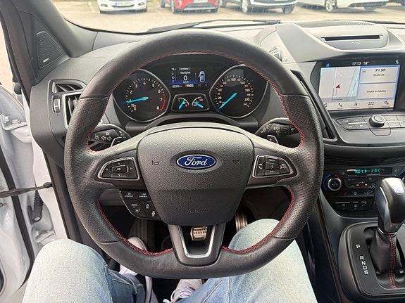 Ford Kuga 16 of 20