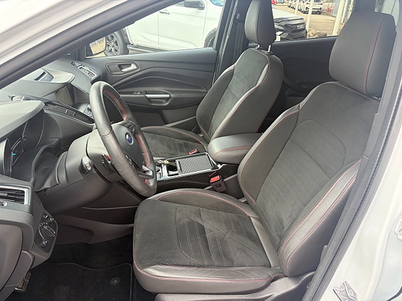 Ford Kuga 9 of 20