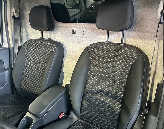 Renault Kangoo Express 9 of 10
