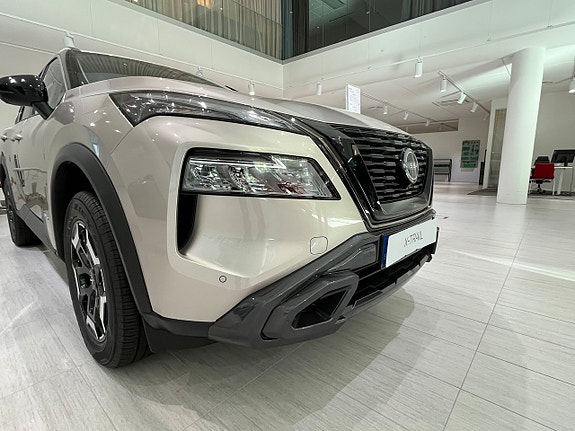 Nissan X-Trail 5 of 12