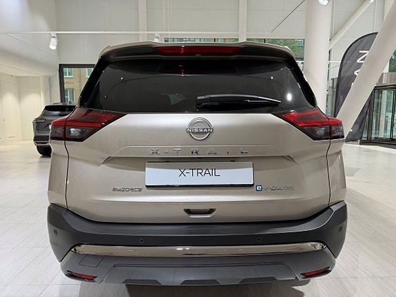 Nissan X-Trail 4 of 17