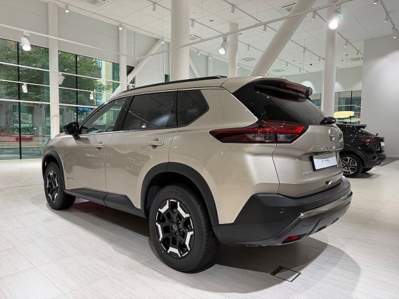Nissan X-Trail 3 of 17