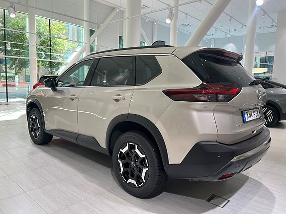 Nissan X-Trail 4 of 12