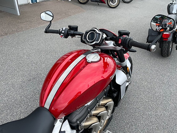 Triumph Rocket 3 R 5 of 9