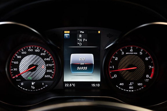 Mercedes-Benz C63 20 of 24