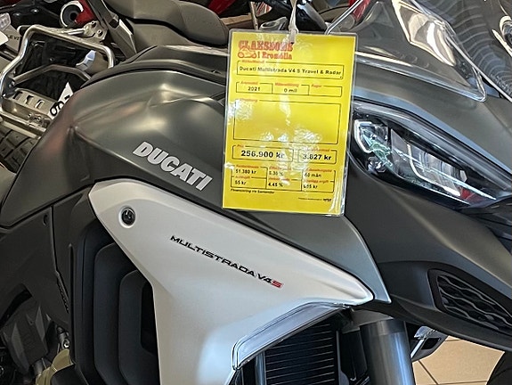 Ducati Multistrada V4S 4 of 5