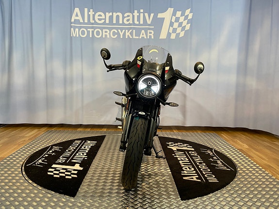 Triumph THRUXTON 400 7 of 17