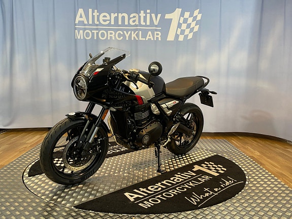 Triumph THRUXTON 400 6 of 17