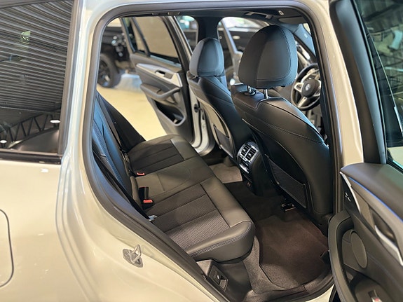 BMW X3 17 of 19