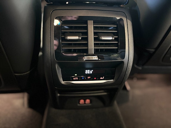 BMW X3 18 of 19