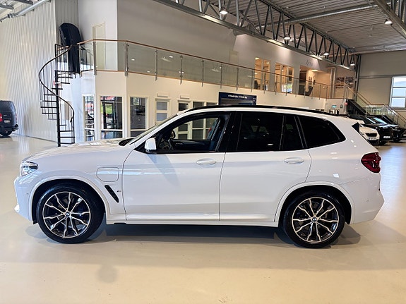 BMW X3 2 of 19