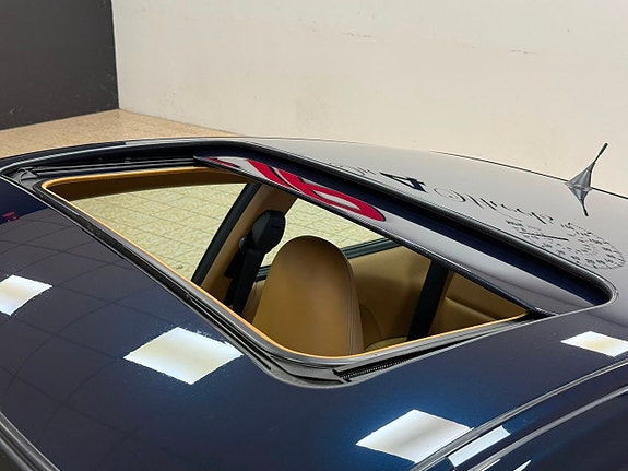 Porsche 911 Carrera 4 25 of 26