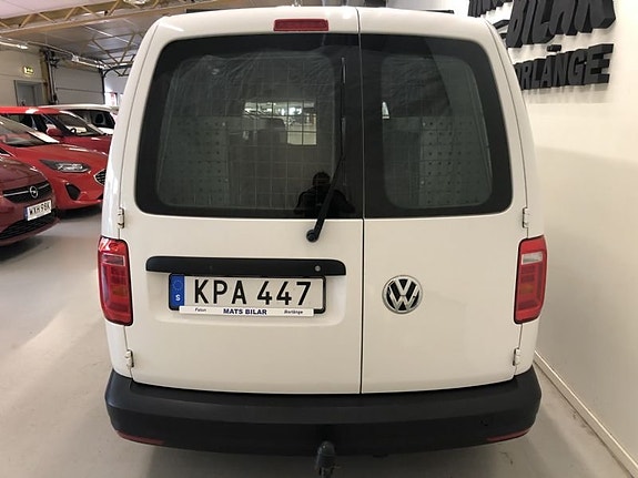 Volkswagen Caddy Maxi 4 of 8