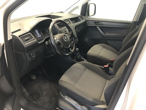 Volkswagen Caddy Maxi 6 of 8
