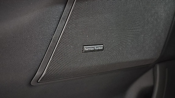 Land Rover Range Rover Sport 23 of 27